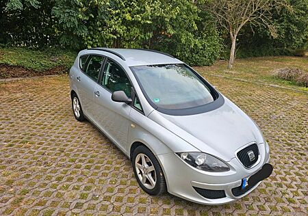 Seat Altea 1.6 XL AHK/Tempomat/PDC