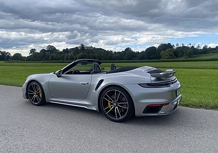 Porsche 992 Turbo S Cabriolet Turbo S Approved, voll