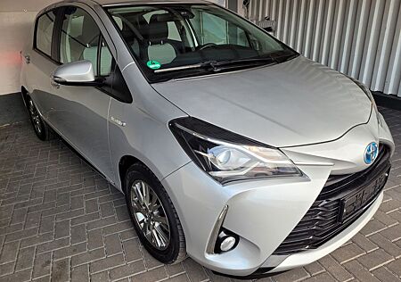 Toyota Yaris Hybrid Comfort*NAVI*KAMERA*1.BESITZ*SCHECK