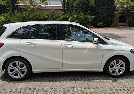 Mercedes-Benz B 220 d 4MATIC DCT PEAK Edition PEAK Edition