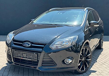 Ford Focus Turnier Titanium/AUT./PDC/KLIMAA/TEMP/NAVI