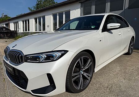 BMW 320i xDrive MSportpaket*Aut*Head-Up*Navi*