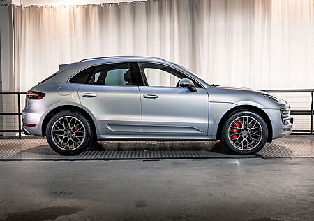 Porsche Macan Turbo mit Performance Paket