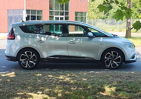 Renault Grand Scenic dCi 130 Bose, AHK