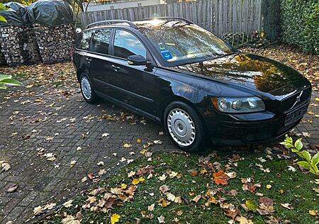Volvo V50 2.4 -
