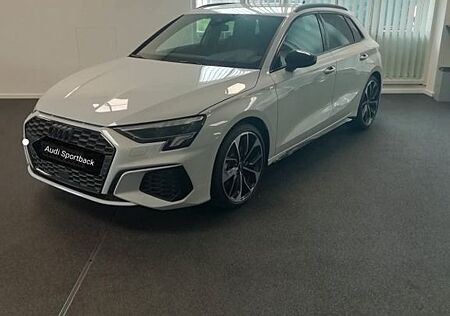 Audi A3 35 TFSI Sportback S tronic/ S line