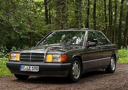 Mercedes-Benz 190 2.0 TÜV 03/27