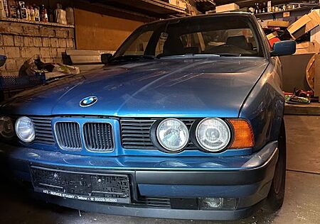 BMW 525 525tds E34 Limousine