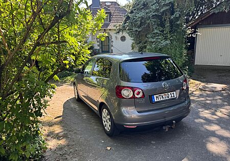 VW Golf Plus Volkswagen 1.6 Sportline - Anhängerkupplung