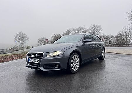 Audi A4 B8 2.0 TDI Avant // HU: 09/2027