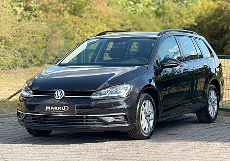 VW Golf Volkswagen VII Variant Comfortline 2.0 TDI LED-Schein