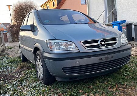 Opel Zafira 2.2 16V Elegance Elegance