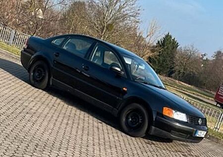 VW Passat gebraucht kaufen VW Passat Volkswagen 1.6 Comfortline Comfortline