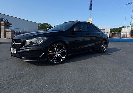 Mercedes-Benz CLA 200 Mercedes Automatik-Pano-Ambiente Licht