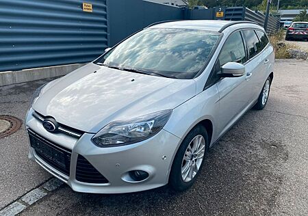 Ford Focus Turnier Trend *TÜV NEU *PDC *EURO 5