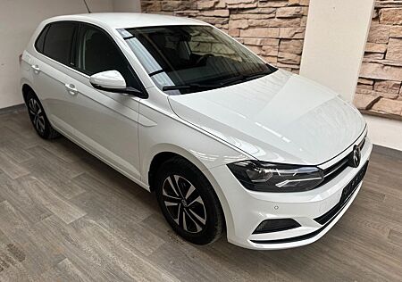 VW Polo Volkswagen VI United Navi APPCONNECT PDC