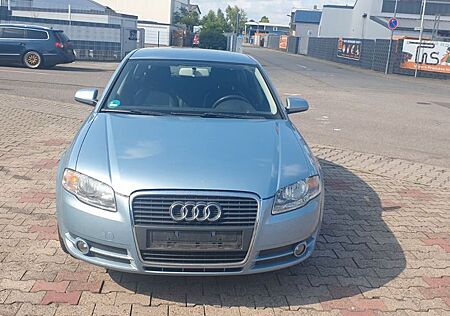 Audi A4 2.0 -