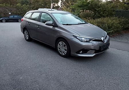 Toyota Auris Touring Sports Touring Sports 1,6-l-D-...
