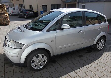 Audi A2 1.4 -