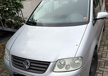 VW Touran Volkswagen 1.6 Trendline Trendline