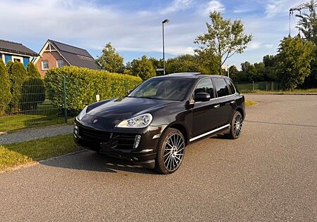 Porsche Cayenne 3,0 TDI 22Zoll Alu/AHK/Klimaauto/SHZ
