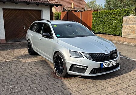 Skoda Octavia 2.0 TDI SCR DSG RS Combi RS