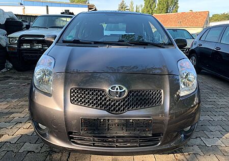 Toyota Yaris Team 1.3 Klima Pdc Alus Euro 4