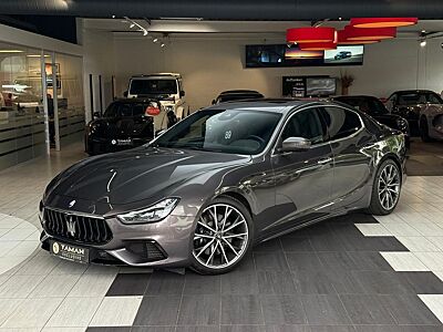 Maserati Ghibli Modena S Q4 Glasdach H&K SoftClose