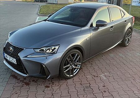 Lexus IS 300 300h F-Sport Automatik F-Sport