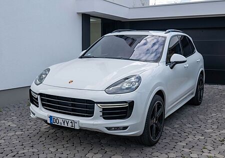 Porsche Cayenne Turbo S