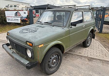 Lada Niva 1.7/Bitte Text lesen