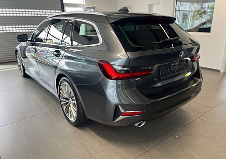 BMW 320 d xDrive Touring Luxury Line