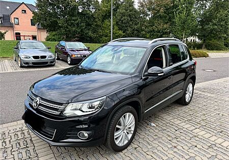 VW Tiguan Volkswagen 2.0 TDI 130kW DSG 4MOT BMT Sport & St...