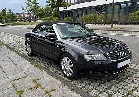 Audi A4 2.4 Cabriolet - S-Line, Sitzheizung, Xenon