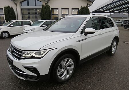 VW Tiguan Volkswagen Elegance,DSG,Navi,LED,ACC,Pano,Kam5J-Gar.
