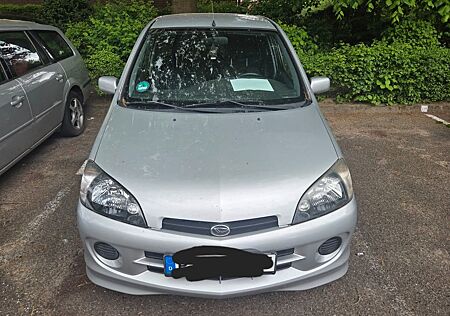 Daihatsu YRV YRV1.3Klima 4 Elekt. Fenster. Zentver. Schlüssel