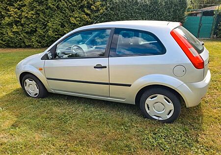 Ford Fiesta 1.3 51kW Futura Klima