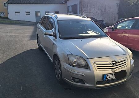 Toyota Avensis Combi Edition 2.0-l-VVT-i Edition