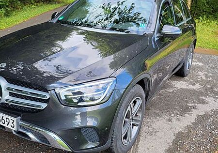 Mercedes-Benz GLC 220 d 4MATIC Autom. - Pano- AHK