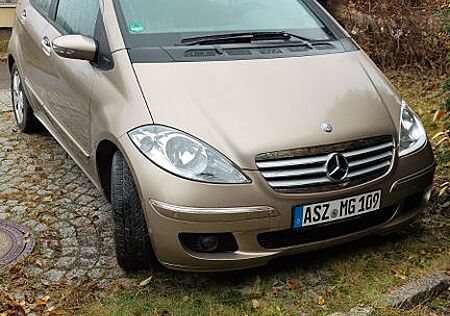 Mercedes-Benz A 150 ELEGANCE Elegance