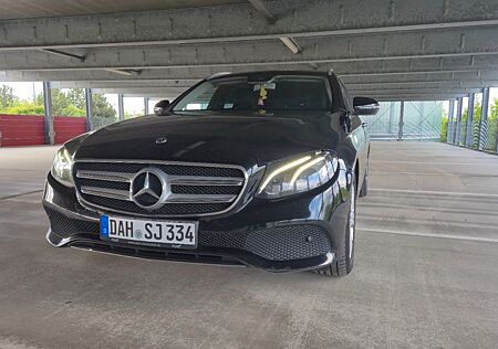 Mercedes-Benz E 200 E 200d T AVANTGARDE Autom. AVANTGARDE