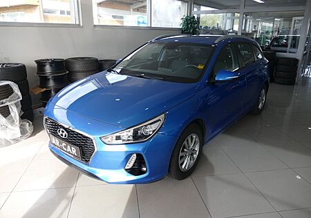 Hyundai i30 1.0 Turbo GDi CW Klima Tempomat Einparkhilfe