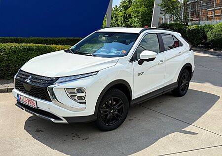 Mitsubishi Eclipse Cross *4WD 4x4*Hybrid*LEDER*NAVI*LED*HUD*
