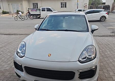Porsche Cayenne S Vollausstattung