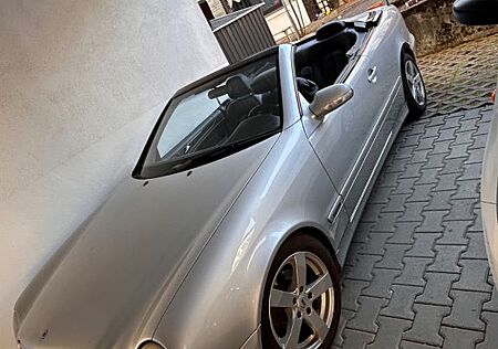 Mercedes-Benz CLK 200 CLK Cabrio AVANTGARDE Avantgarde AHK