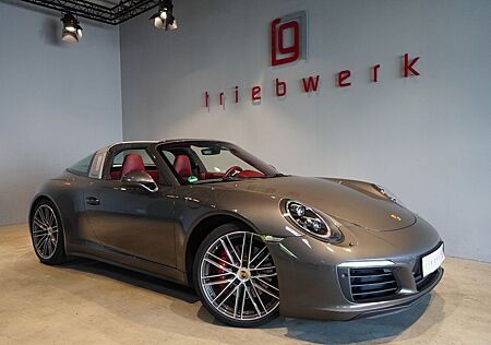 Porsche 991 911 4S Targa*BRD*ufrei*Schwarz/Rot*Sp.Abgas