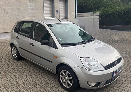 Ford Fiesta Automatik TÜV