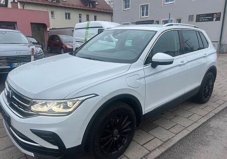 VW Tiguan Volkswagen Elegance eHybrid.Acc.Deuts Fzg.Tüv.12/27.