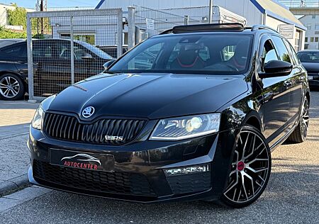 Skoda Octavia Combi RS 2.0TDI DSG/PANORAMA/LEDER/KAM/