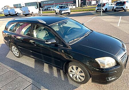 Toyota Avensis Kombi 1.8